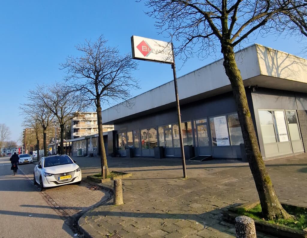 Winkelcentrum in naam, maar niet een echt winkelcentrum
