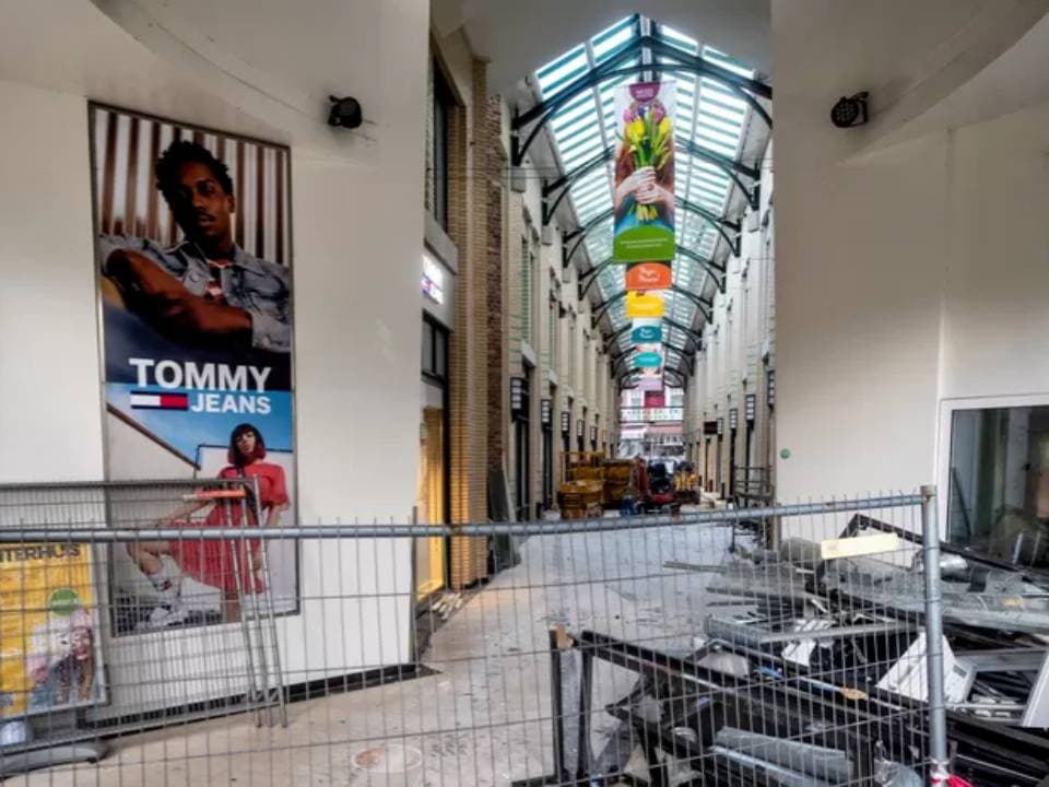 Gruyterpassage Arnhem loopt na verbouwing dwars door winkel maar staat nog in BAG